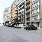 Centrally Located Apartment Close To The Beach