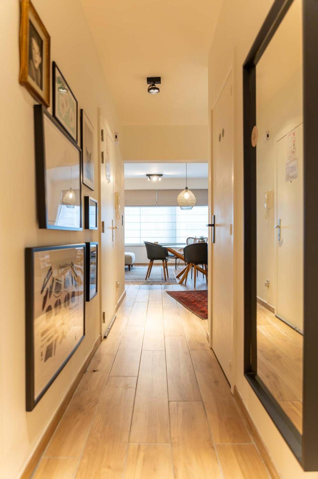 Centrally Located Close To The Appartement